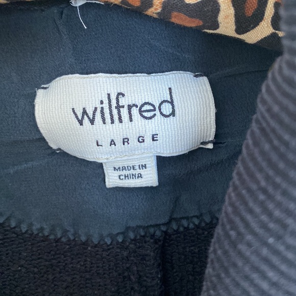 Aritzia Sweater - Picture 2 of 4